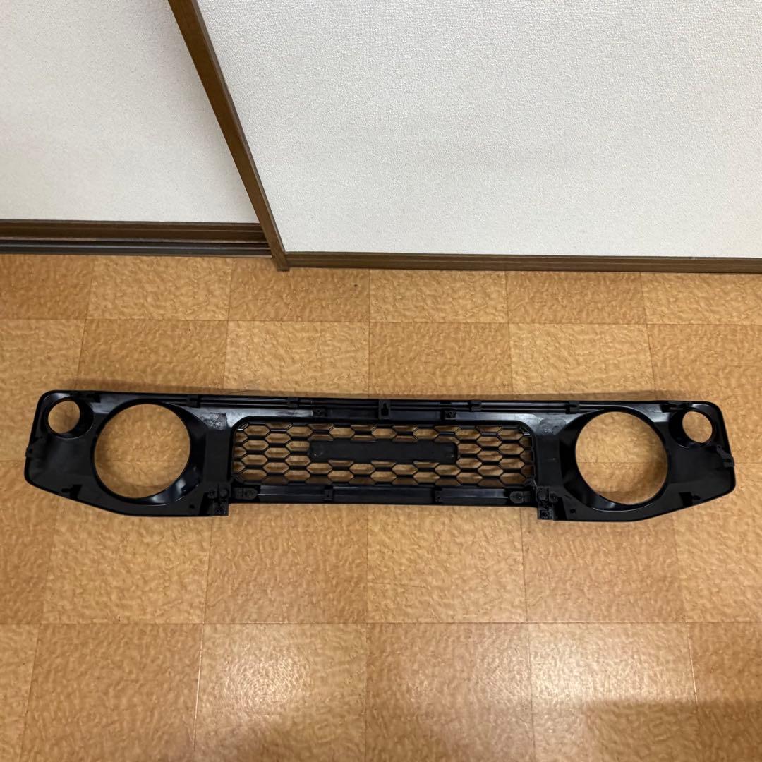 ジムニーJB64 JB74 JC74 フロントグリル SUZUKIロゴマーク付