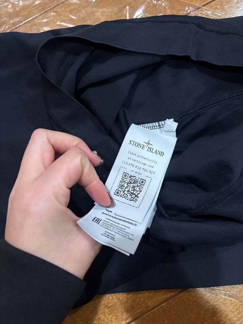 STONE  ブラック　ロンT