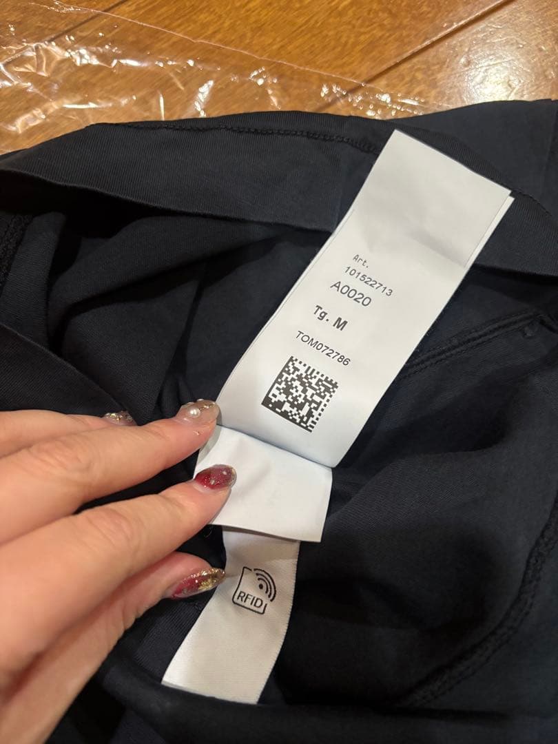 STONE  ブラック　ロンT