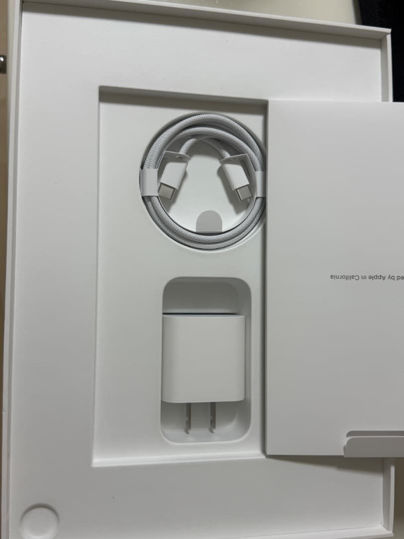 Apple iPad 2025 11 インチ Air (M3) パープル