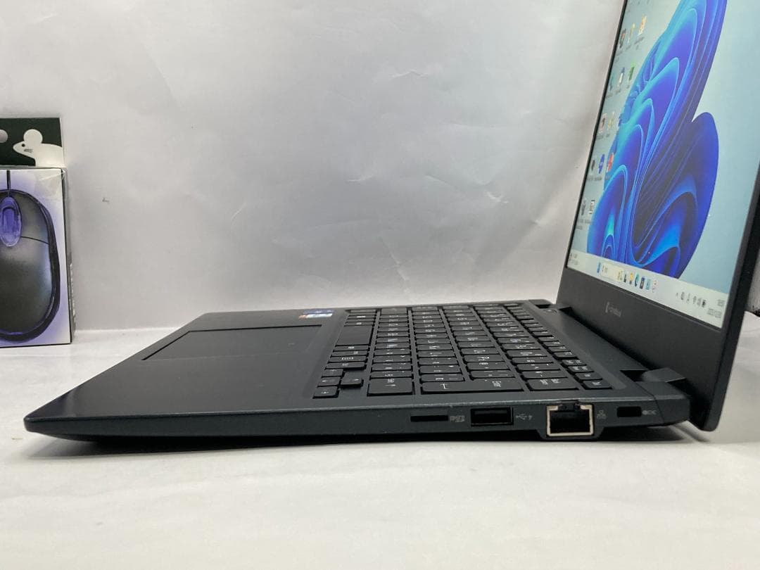 2023年製 Dynabook G83 12世代i5 8GB SSD512GB