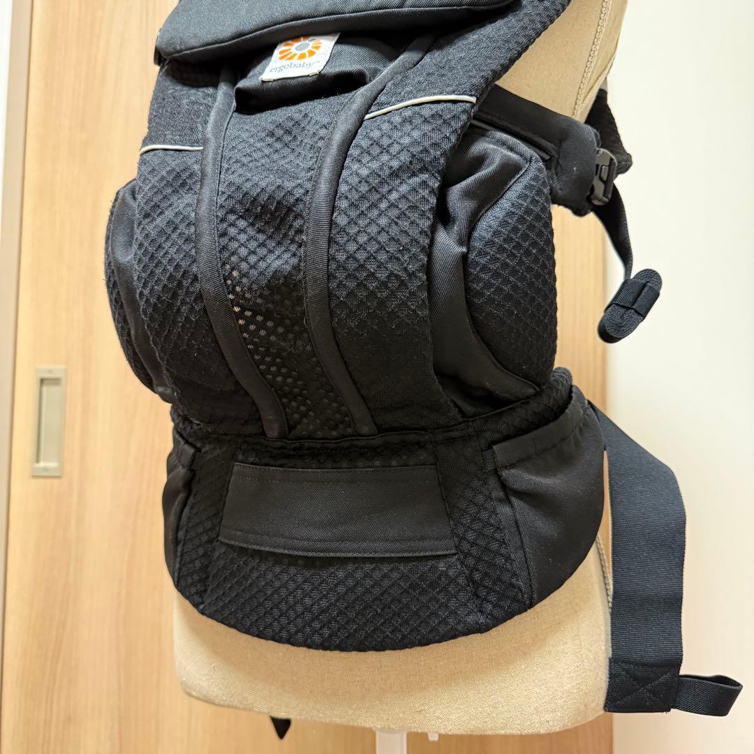 エルゴベビーオムニブリーズ☆抱っこ紐ダマスクよだれカバー付き☆ブラック黒