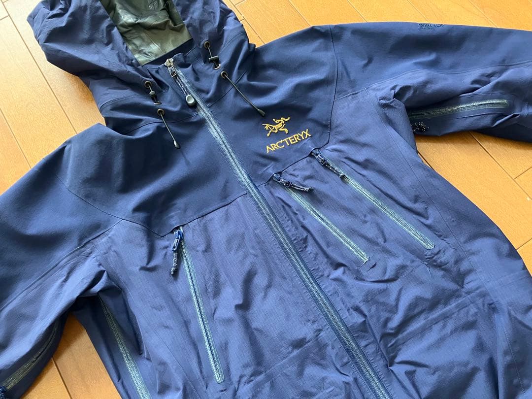 ARC'TERYX スキーウェアレディース