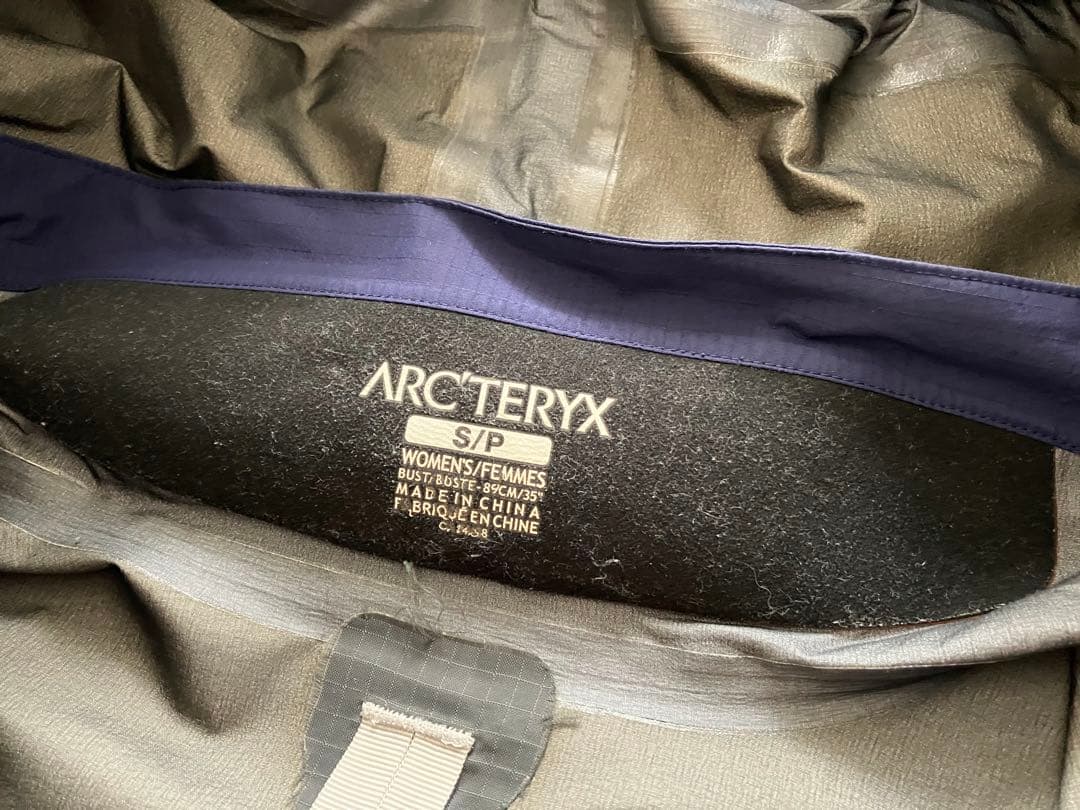 ARC'TERYX スキーウェアレディース