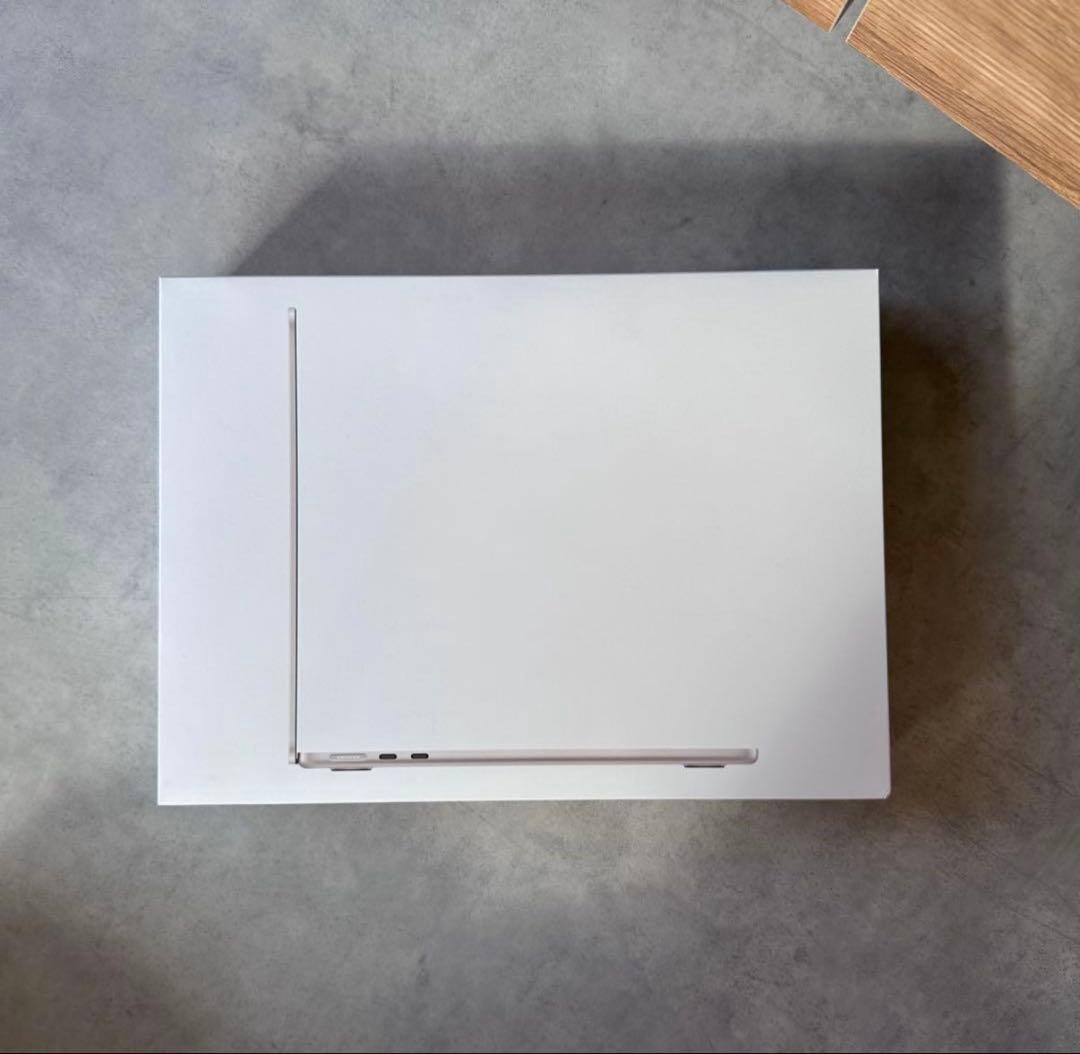 Apple MacBook Air 13インチ M3 2024