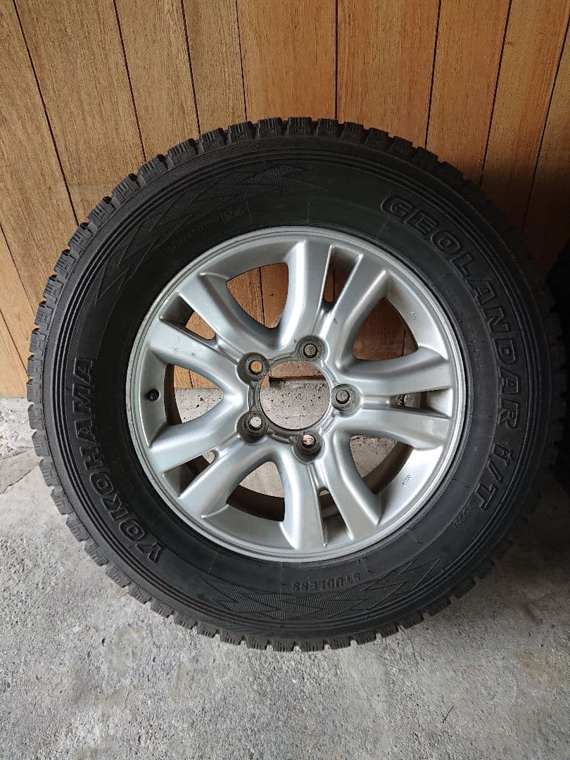 ランクル100用　 シグナス18インチ純正ホイール スタッドレスタイヤ4本セット