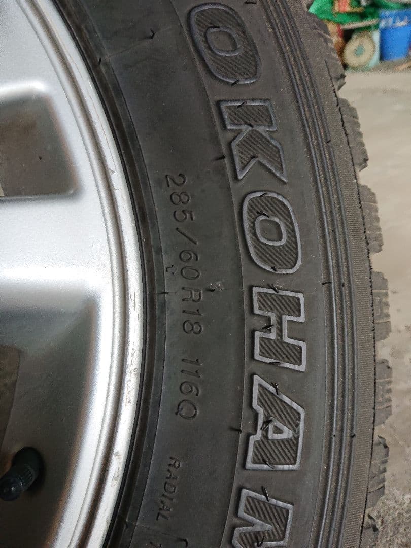 ランクル100用　 シグナス18インチ純正ホイール スタッドレスタイヤ4本セット