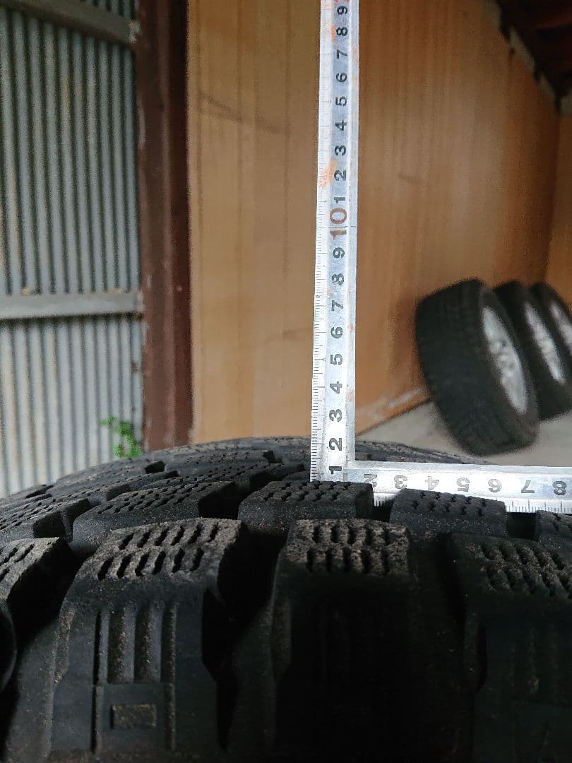 ランクル100用　 シグナス18インチ純正ホイール スタッドレスタイヤ4本セット