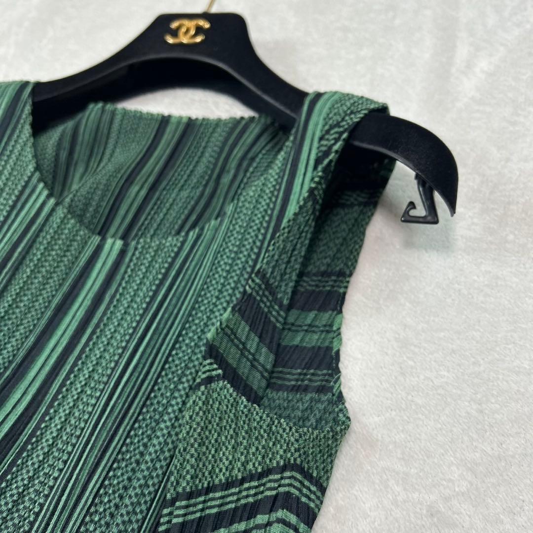 J892 XL プリーツプリーズ プリーツ ひざ丈ワンピース レディース