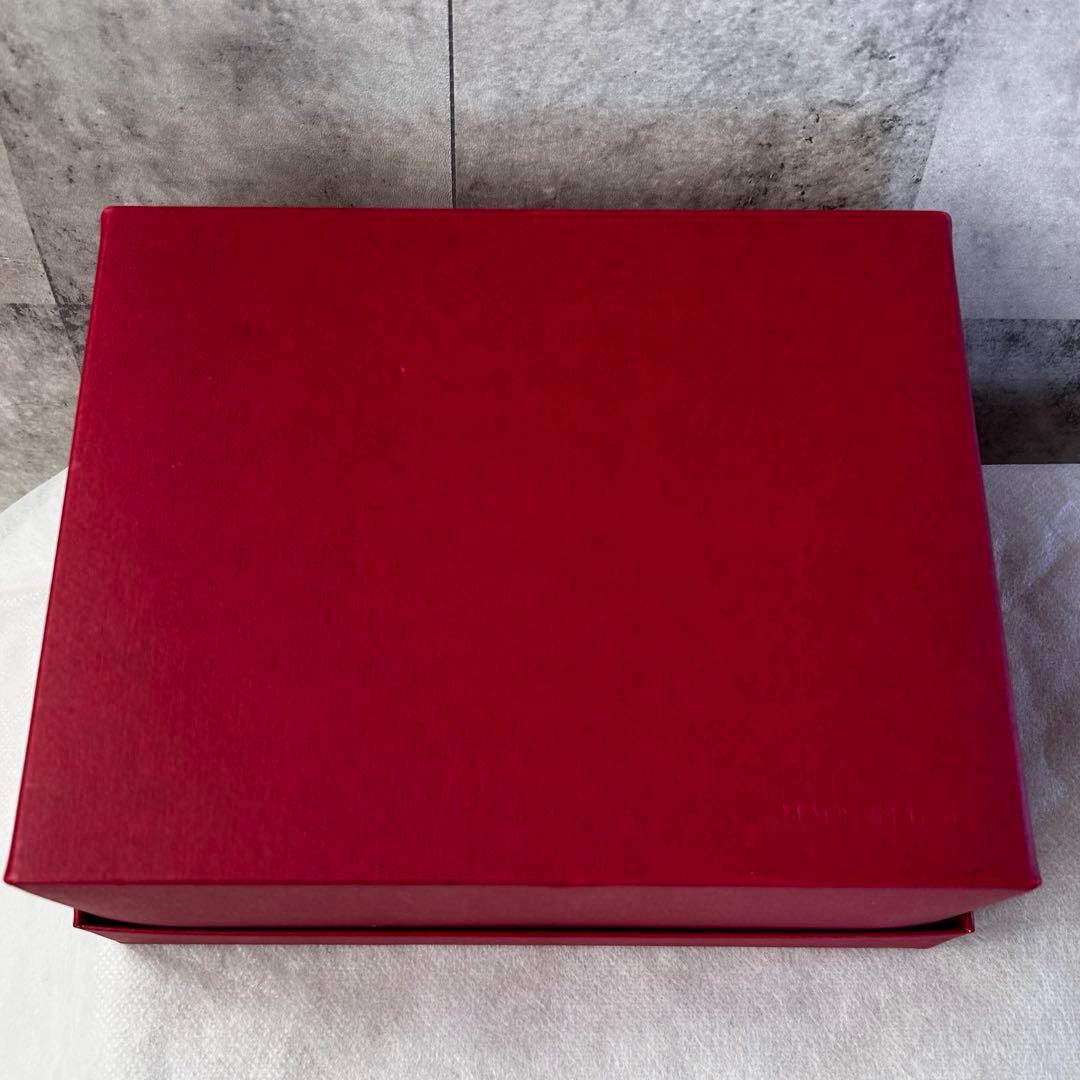 早いもの勝ち！箱付☆フェラガモ ブラック ビジュー ラインストーン カチューシャ