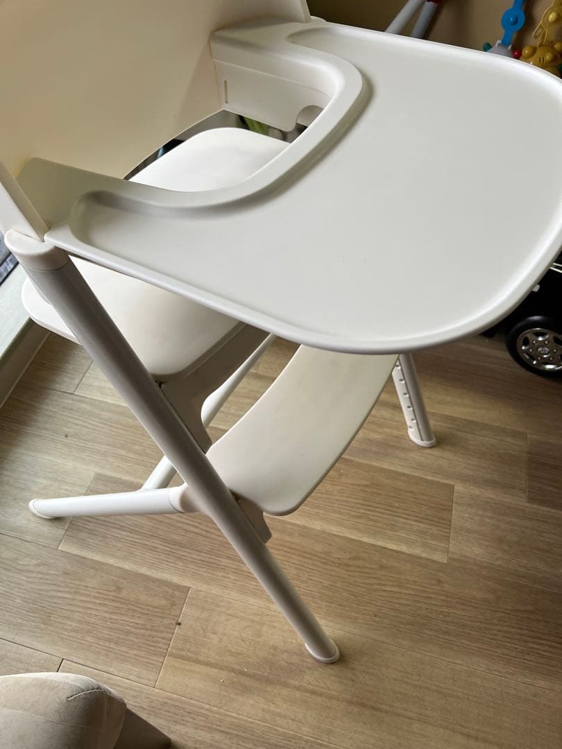 NOVUS ベビー高椅子 ホワイト