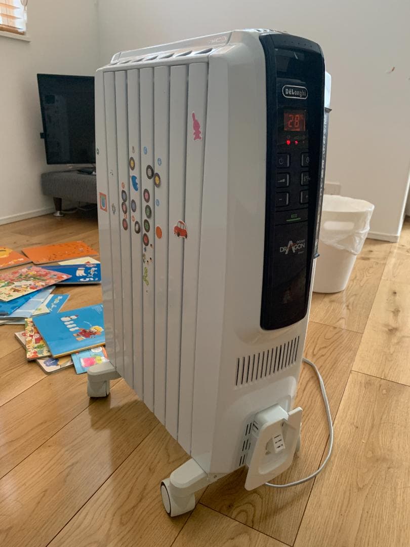 DeLonghi デロンギ オイルヒーター QSD0712-MB