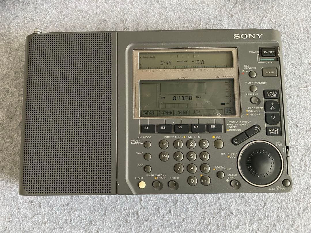 ラジオ　SONY ICF-SW77