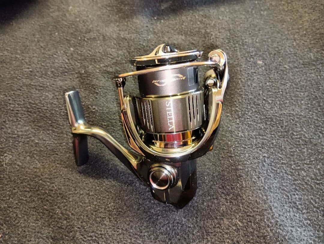 L*3様 SHIMANO　ステラ2500SHG 22