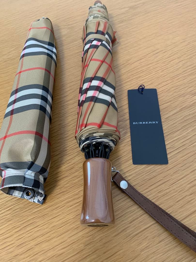 未使用　バーバリー折りたたみ傘　Burberry折り畳み傘
