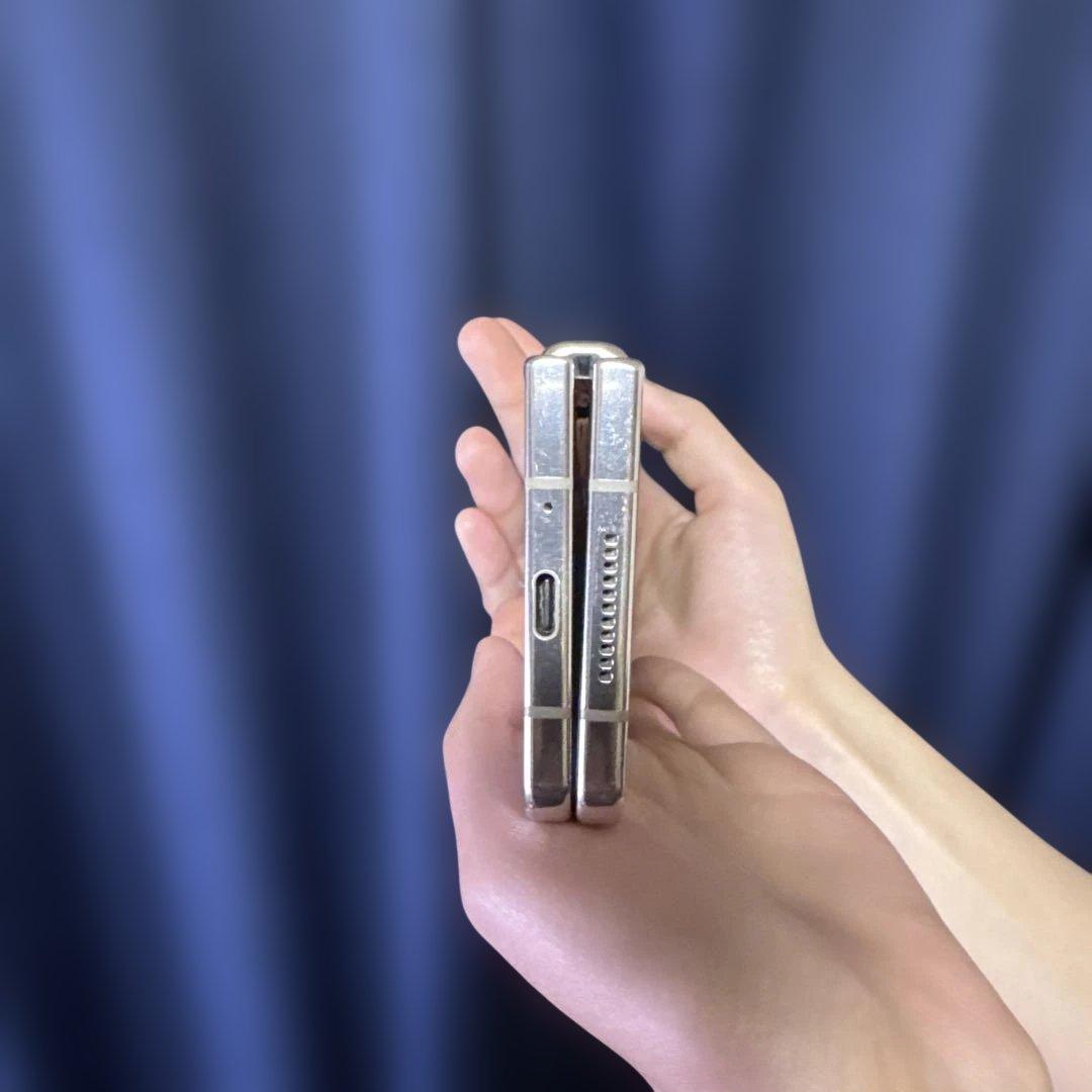 携帯電話本体 Samsung Galaxy Z fold4