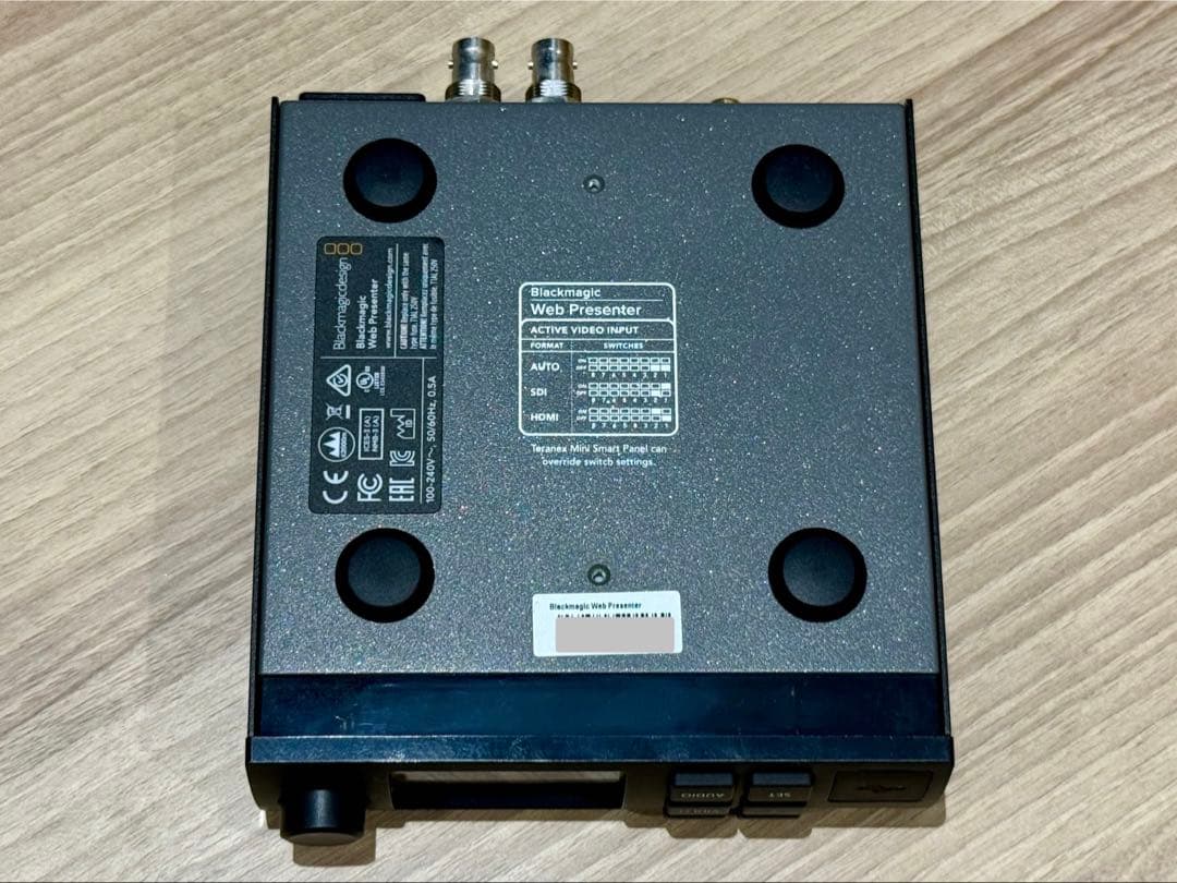 Blackmagic Design Web Presenter ACケーブル付き