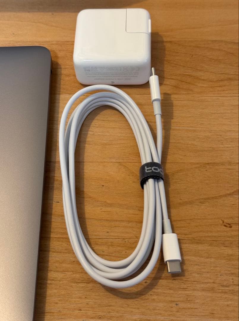 MacBook本体 Apple MacBook Air M1 (2020) 8GB/256GB