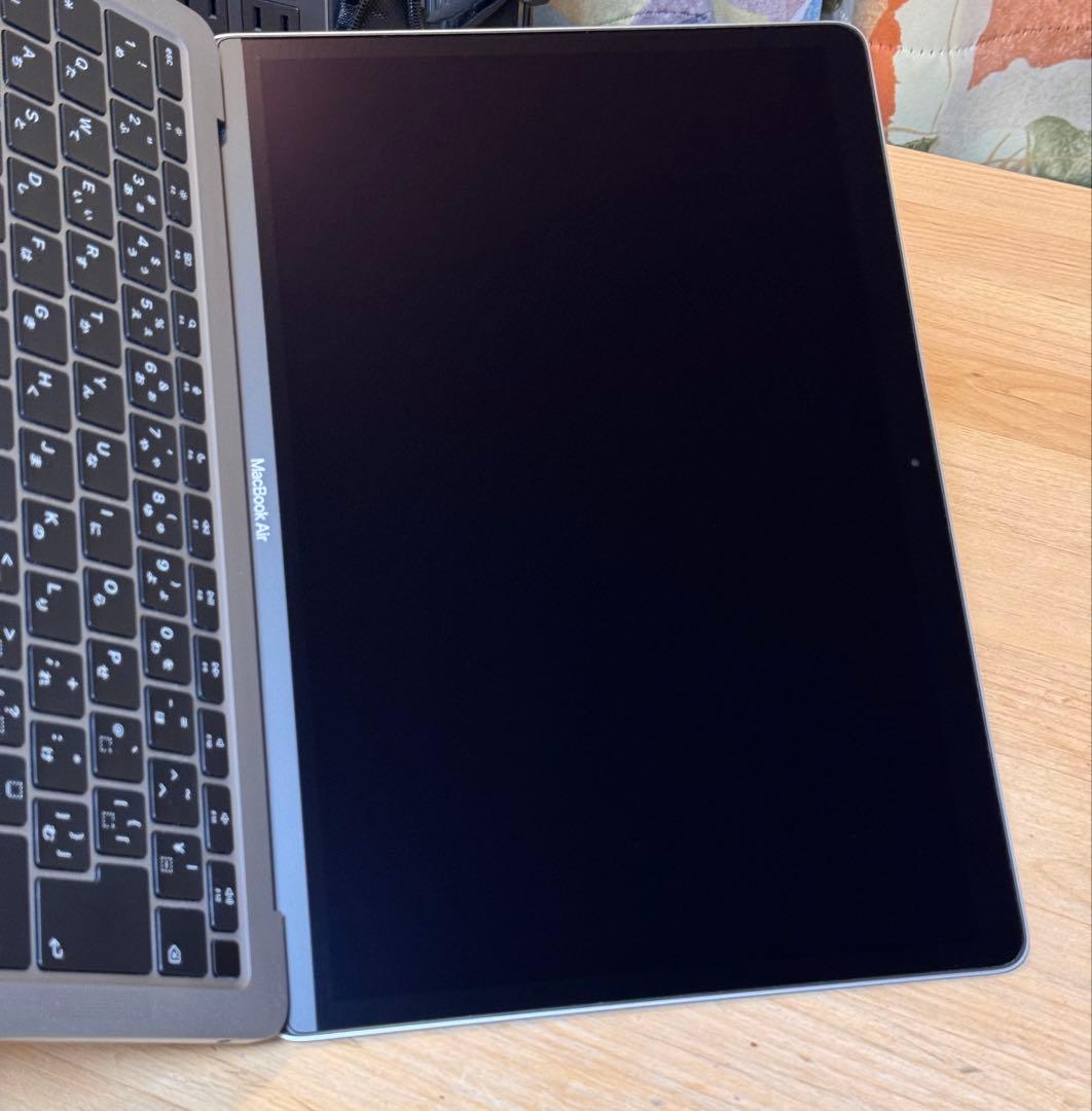 MacBook本体 Apple MacBook Air M1 (2020) 8GB/256GB