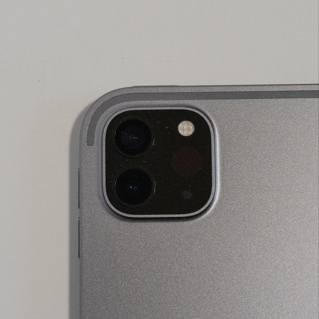 【カバー・フィルム付き】iPad Pro 11インチ 第4世代 128GB