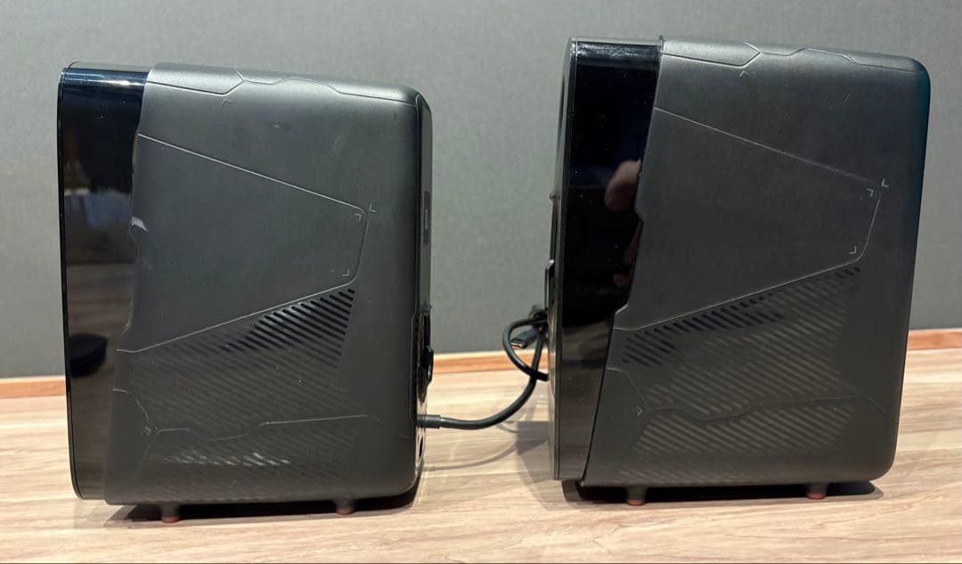 JBL QUANTUM DUO ゲーミングスピーカー　動作確認済み