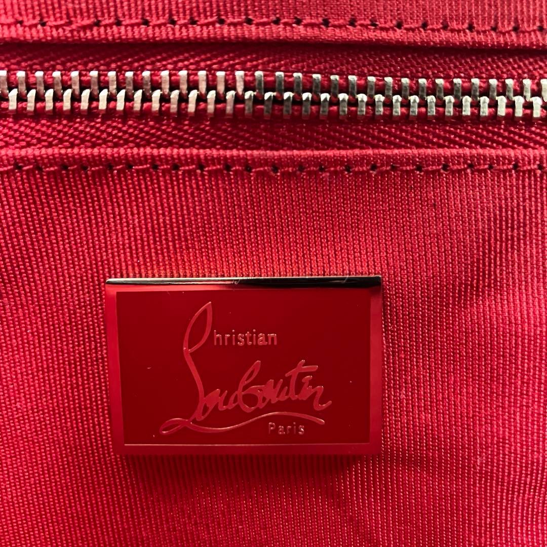美品Louboutinクリスチャンルブタンショルダーバッグスウィートチャリティー