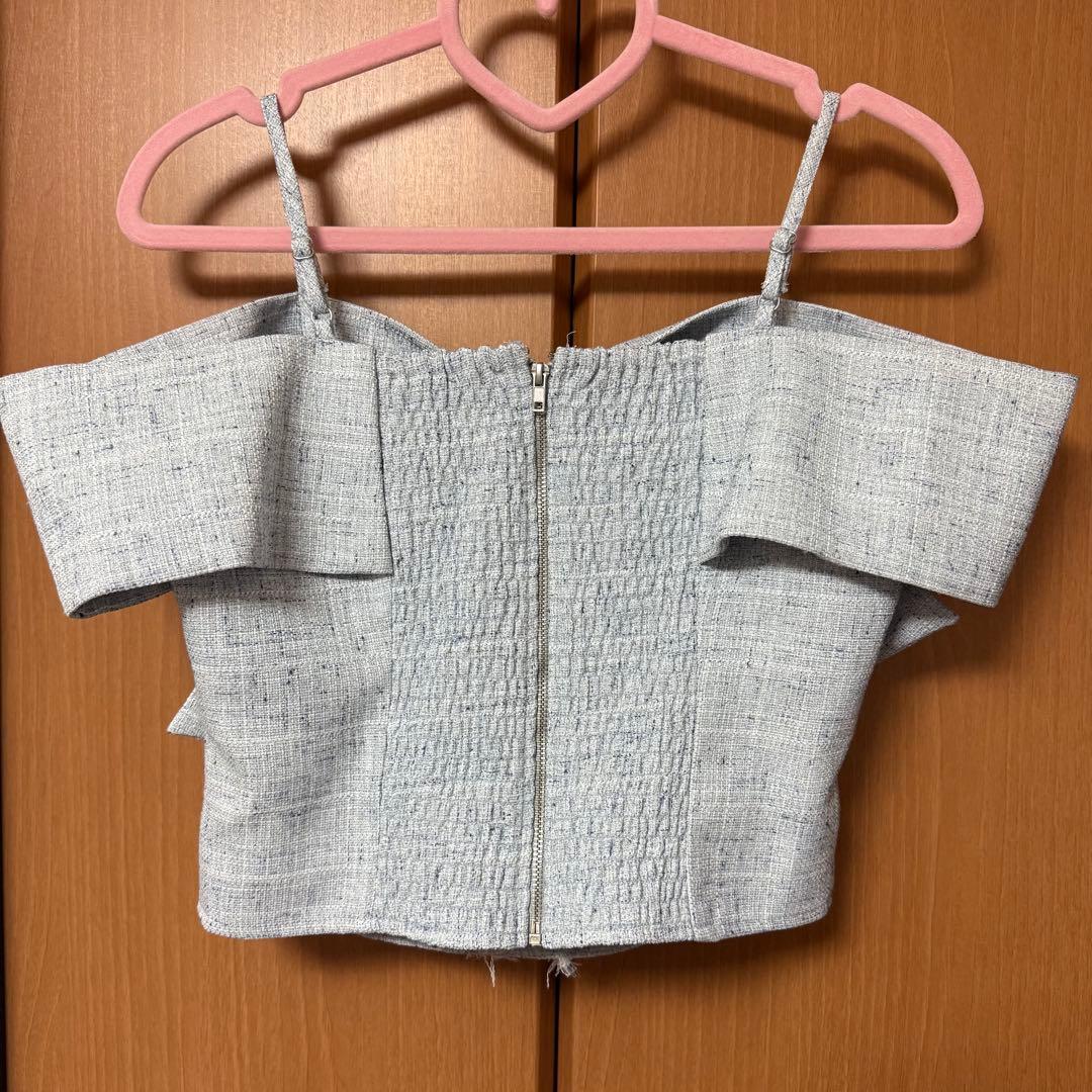 LIP SERVICE ツイードリボンオフショルトップス