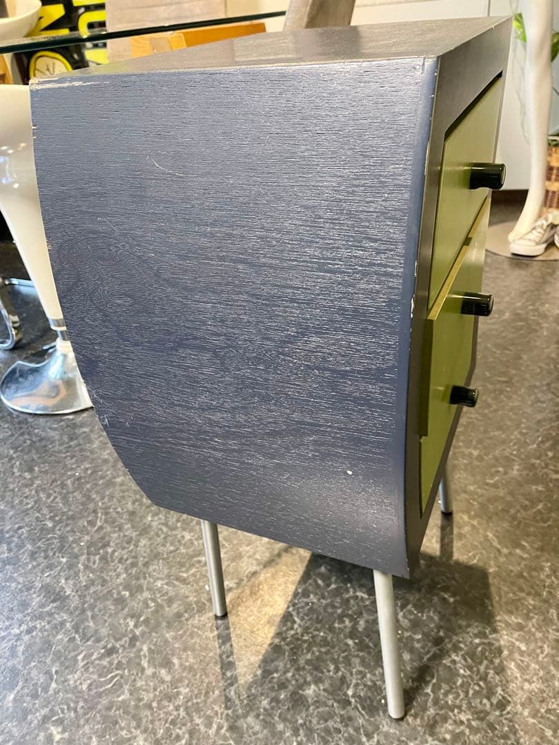 kazu8tami！　　　　　　レトロ調 3段 チェスト デザイン良し！