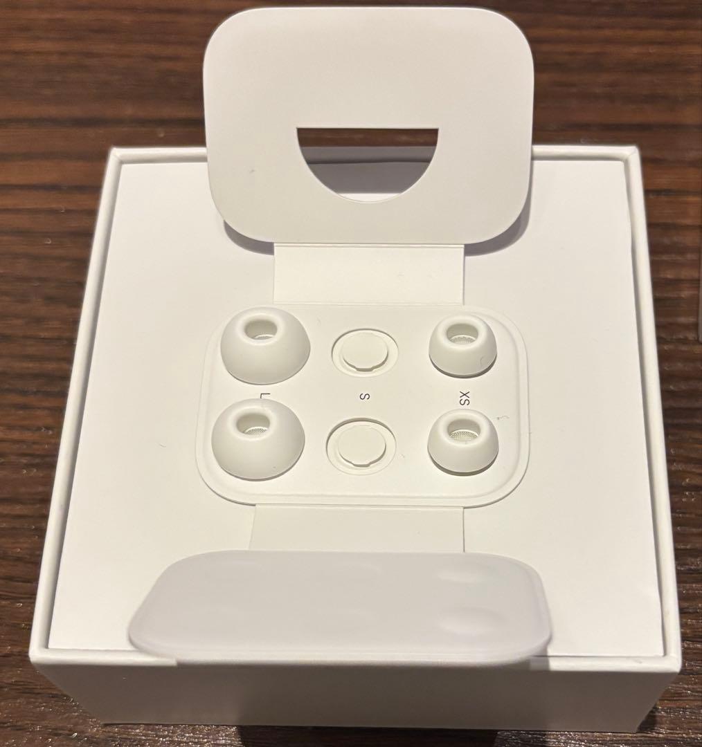 AirPods Pro2 本体、ケース