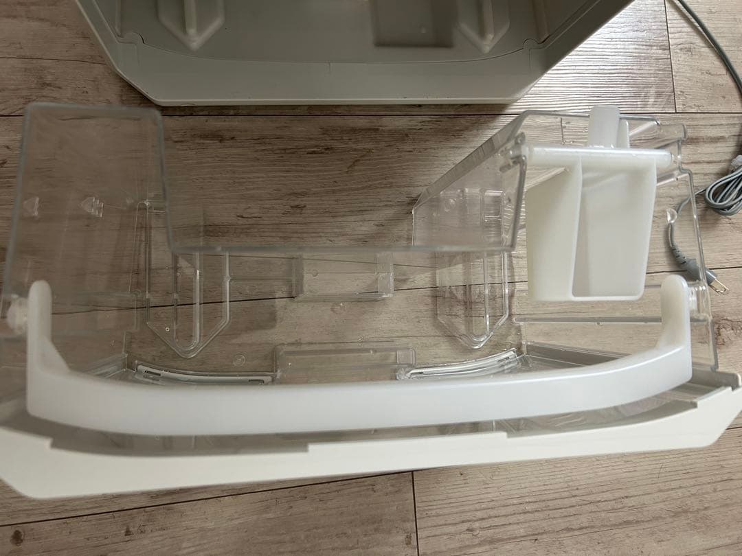 16　CORONA CDM-1022-AS 冷風衣類乾燥除湿機