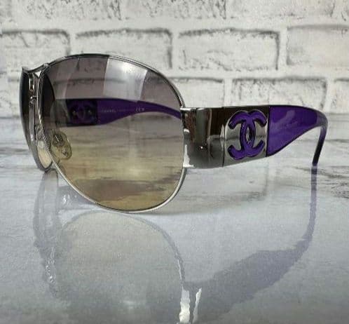 未使用に近い CHANEL シャネル サングラス ココマーク デカロゴ 美品