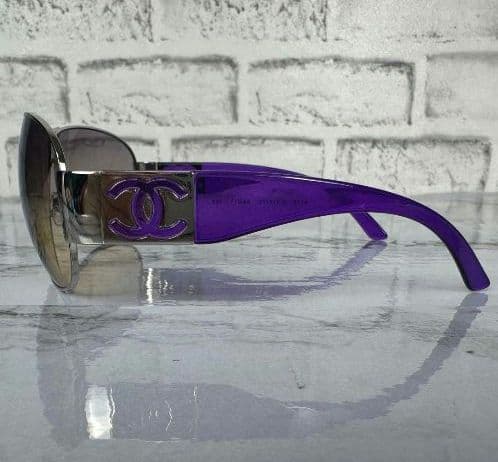 未使用に近い CHANEL シャネル サングラス ココマーク デカロゴ 美品
