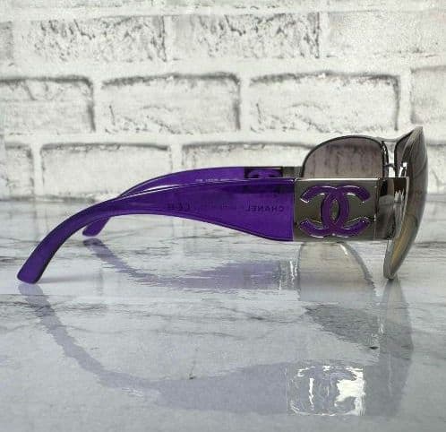未使用に近い CHANEL シャネル サングラス ココマーク デカロゴ 美品