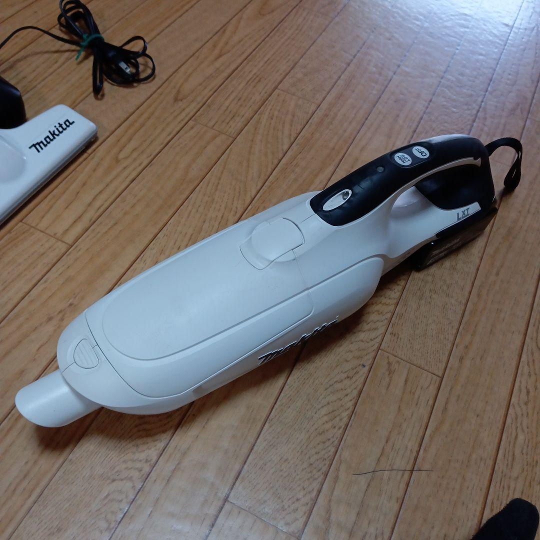 マキタ18V充電式クリーナCL−182FD純正バッテリ、急速充電器、サイクロン付