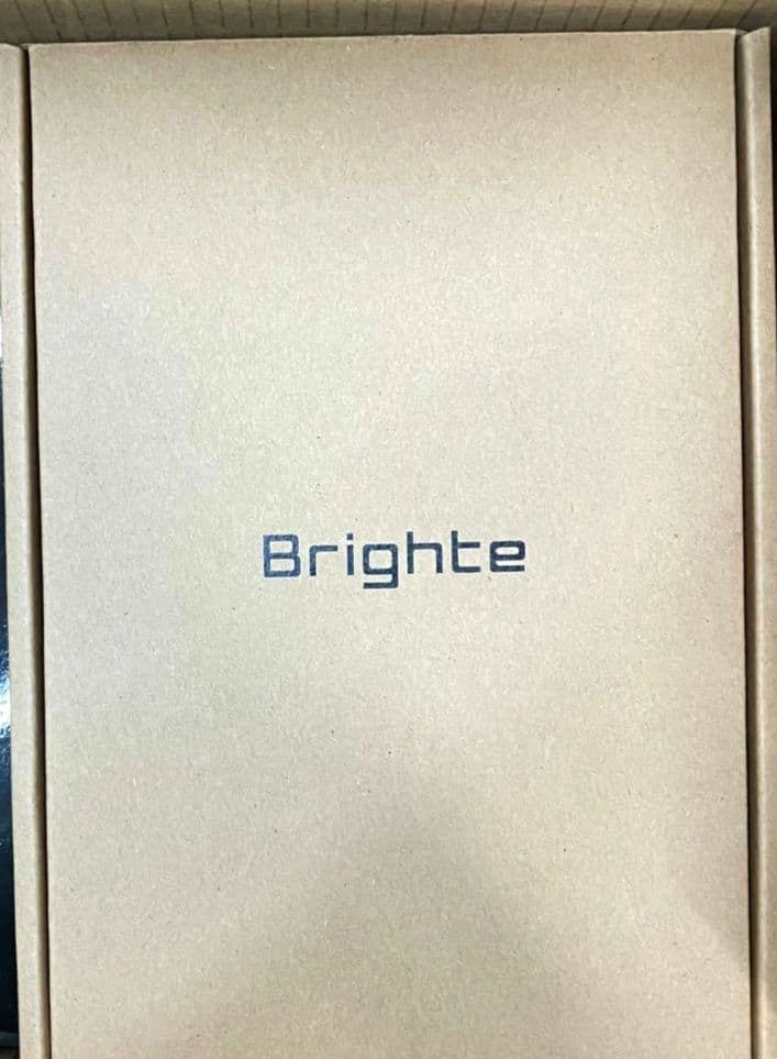 クリスマス価格!Brighte 美顔器 LEDライト機能付き