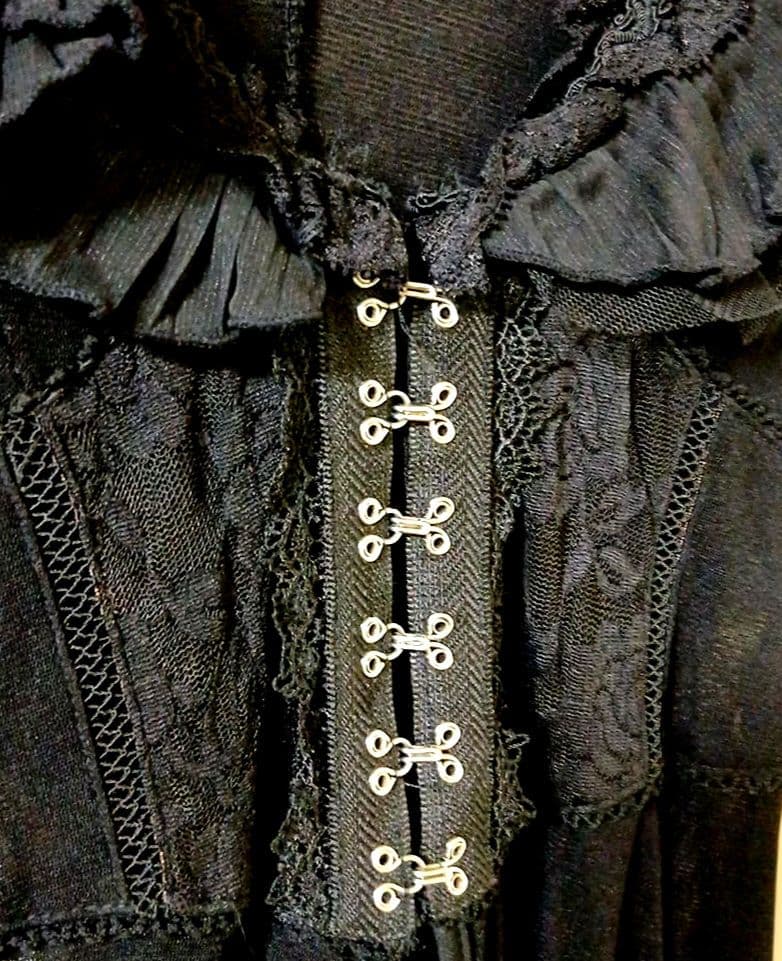 丸眼鏡さま専用♥️OZZONESTE♥️コルセット編み上げフリルドレス風カーデ