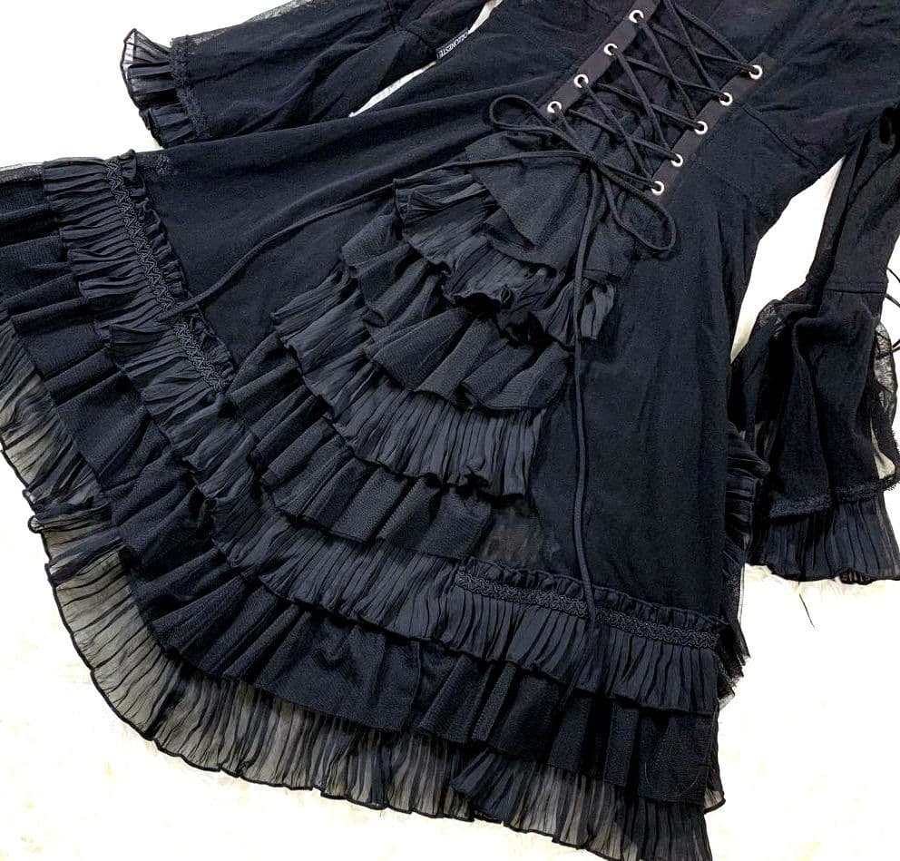 丸眼鏡さま専用♥️OZZONESTE♥️コルセット編み上げフリルドレス風カーデ