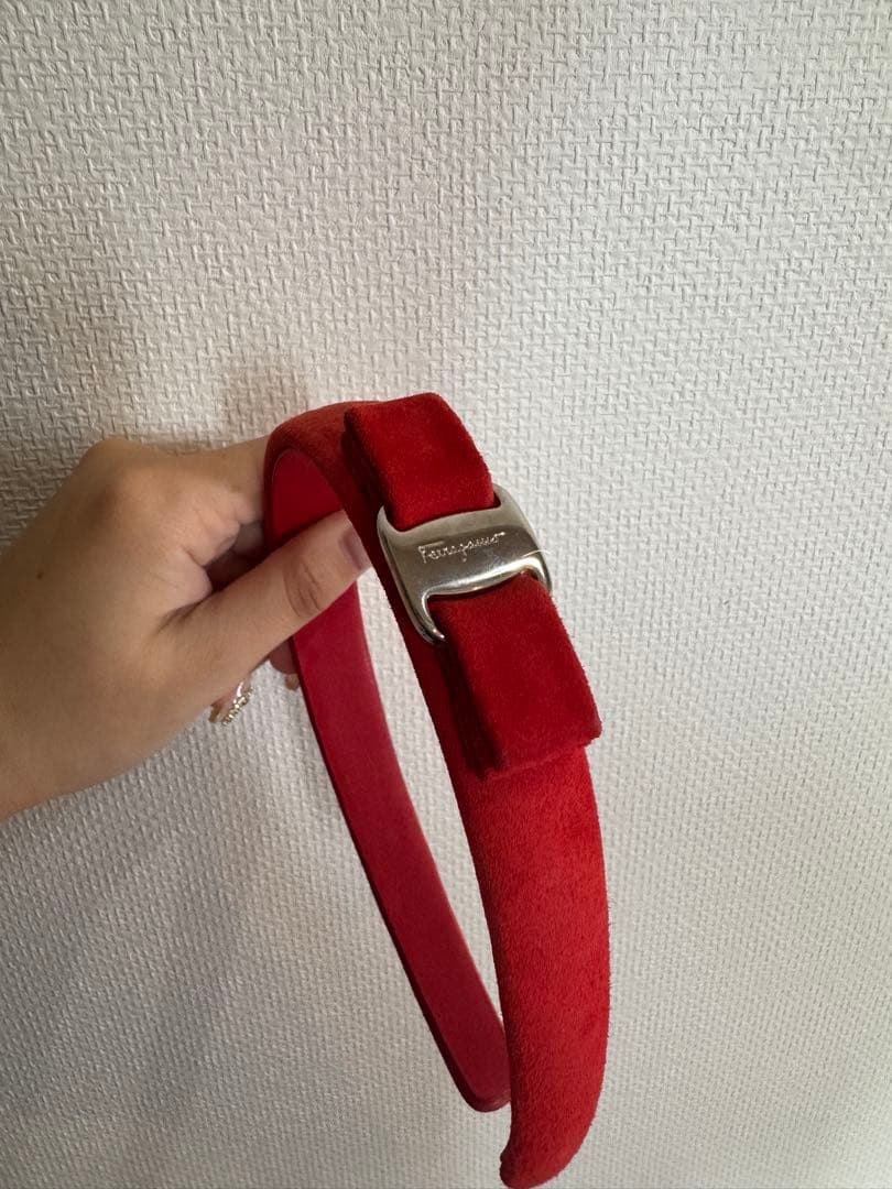 【値下げ】フェラガモ カチューシャ