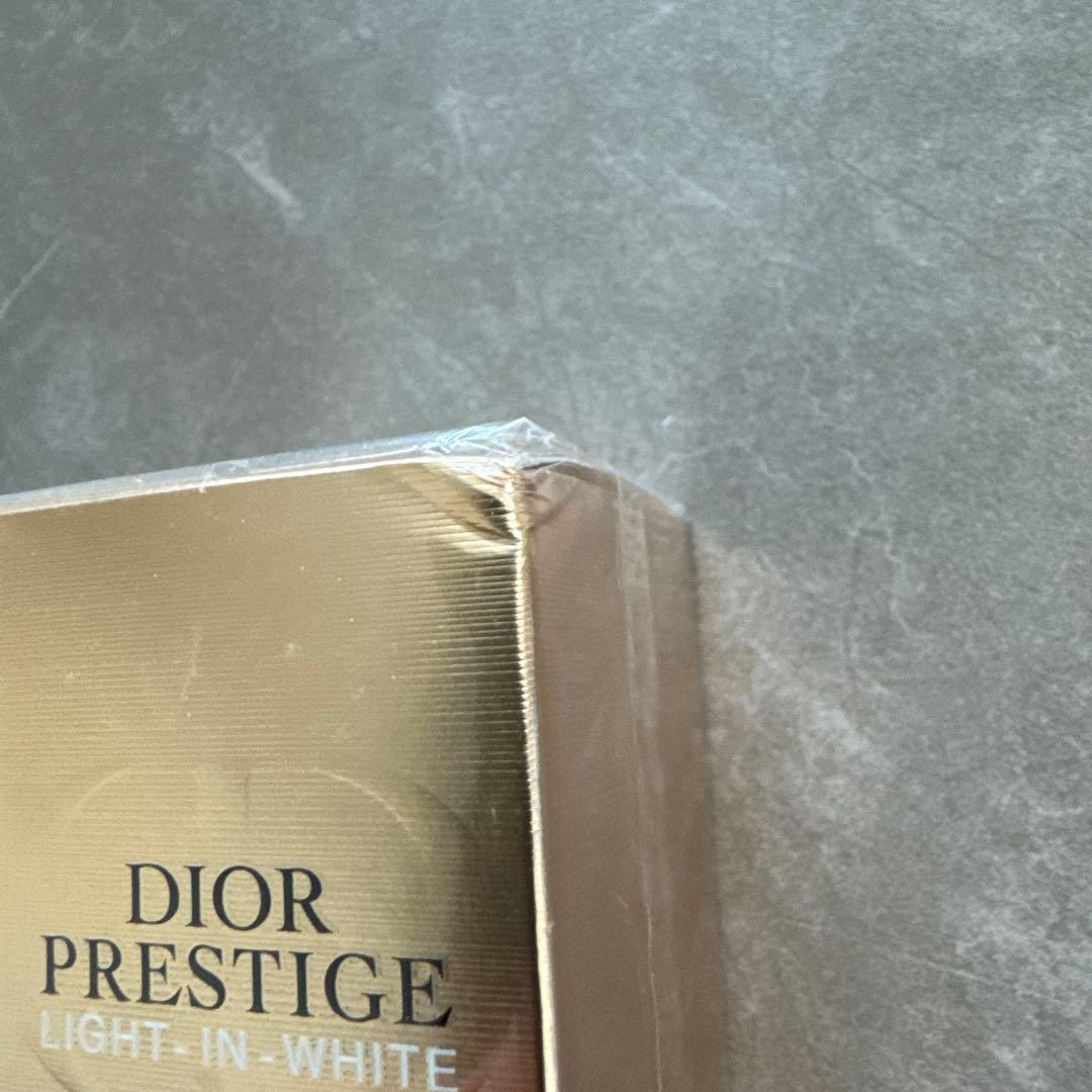 プレステージ　ホワイトルプロテクター　UVミネラルBB 00