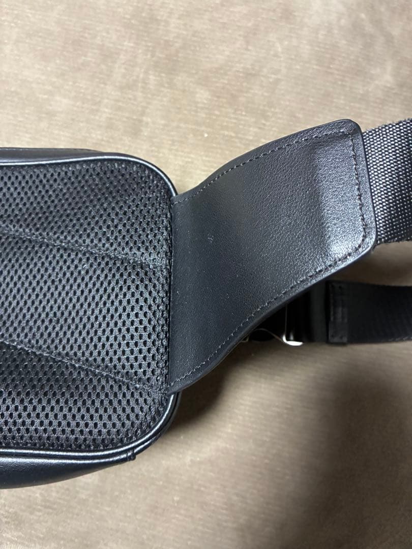 新年特割COACH ブラック レザー ショルダーバッグ　ヘタリなし