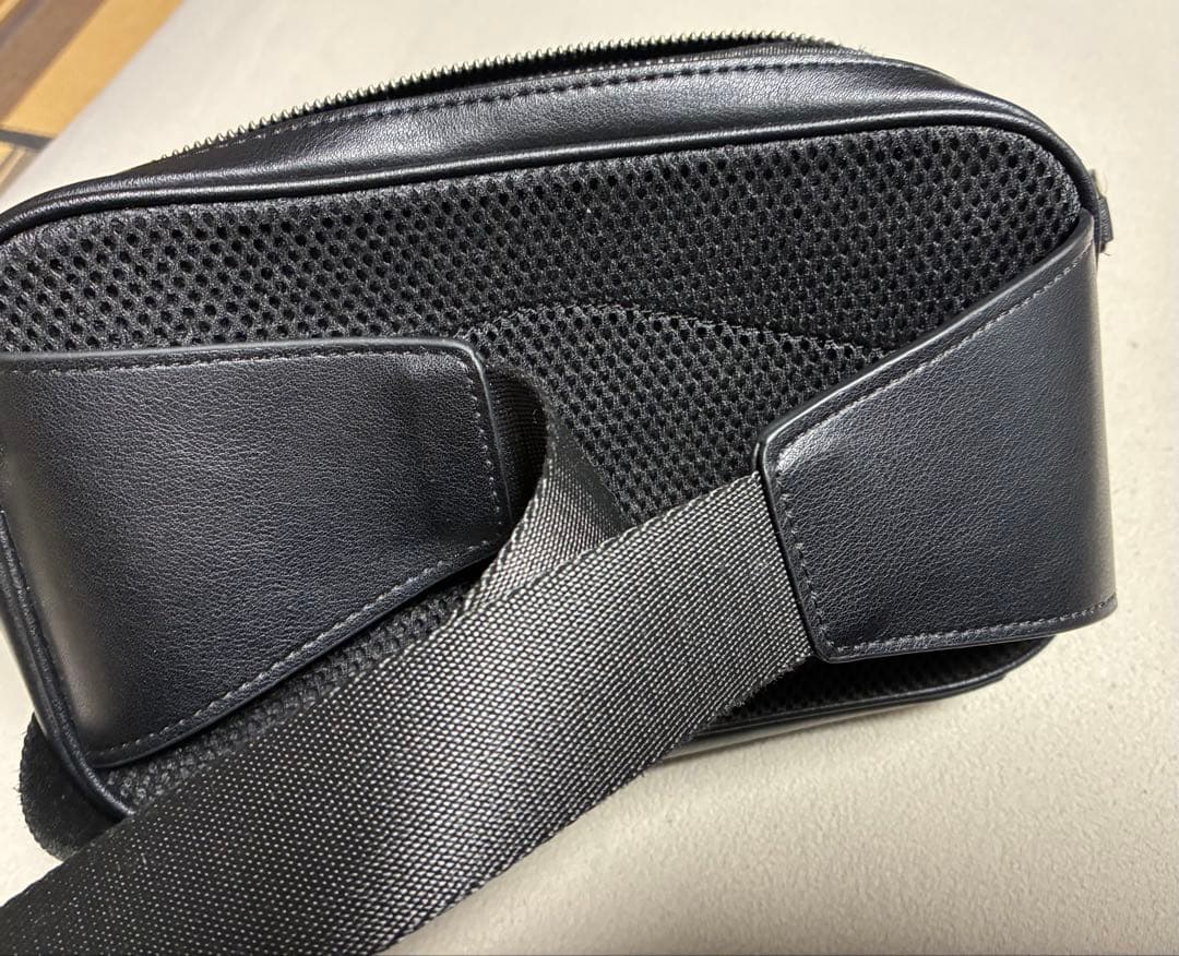 新年特割COACH ブラック レザー ショルダーバッグ　ヘタリなし