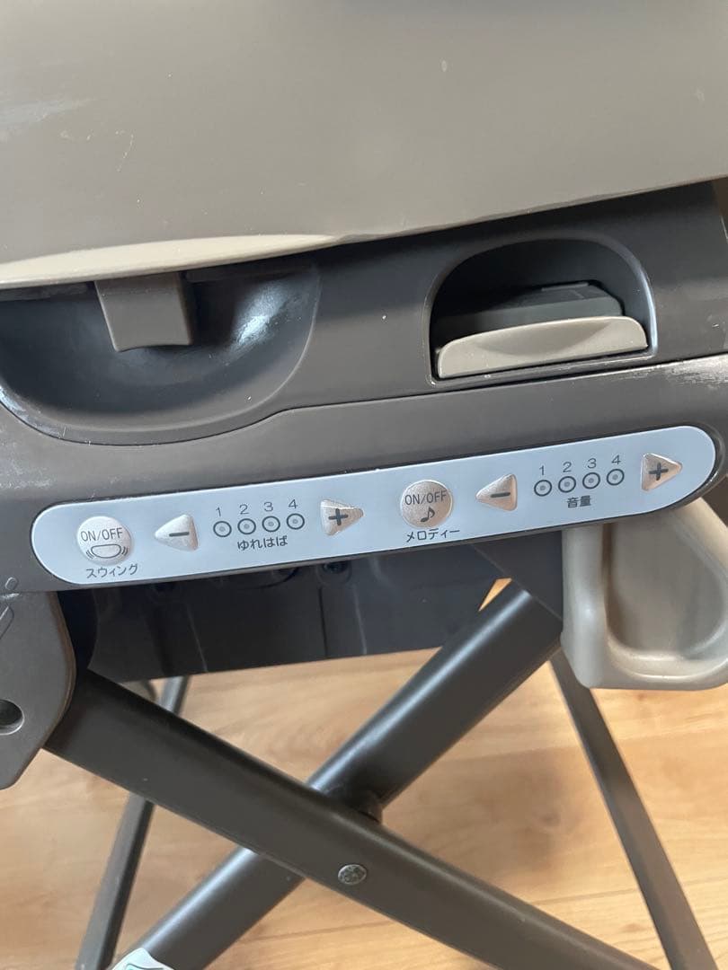 Combi コンビ　ネムリラ　AUTO SWING BEDi ドーム