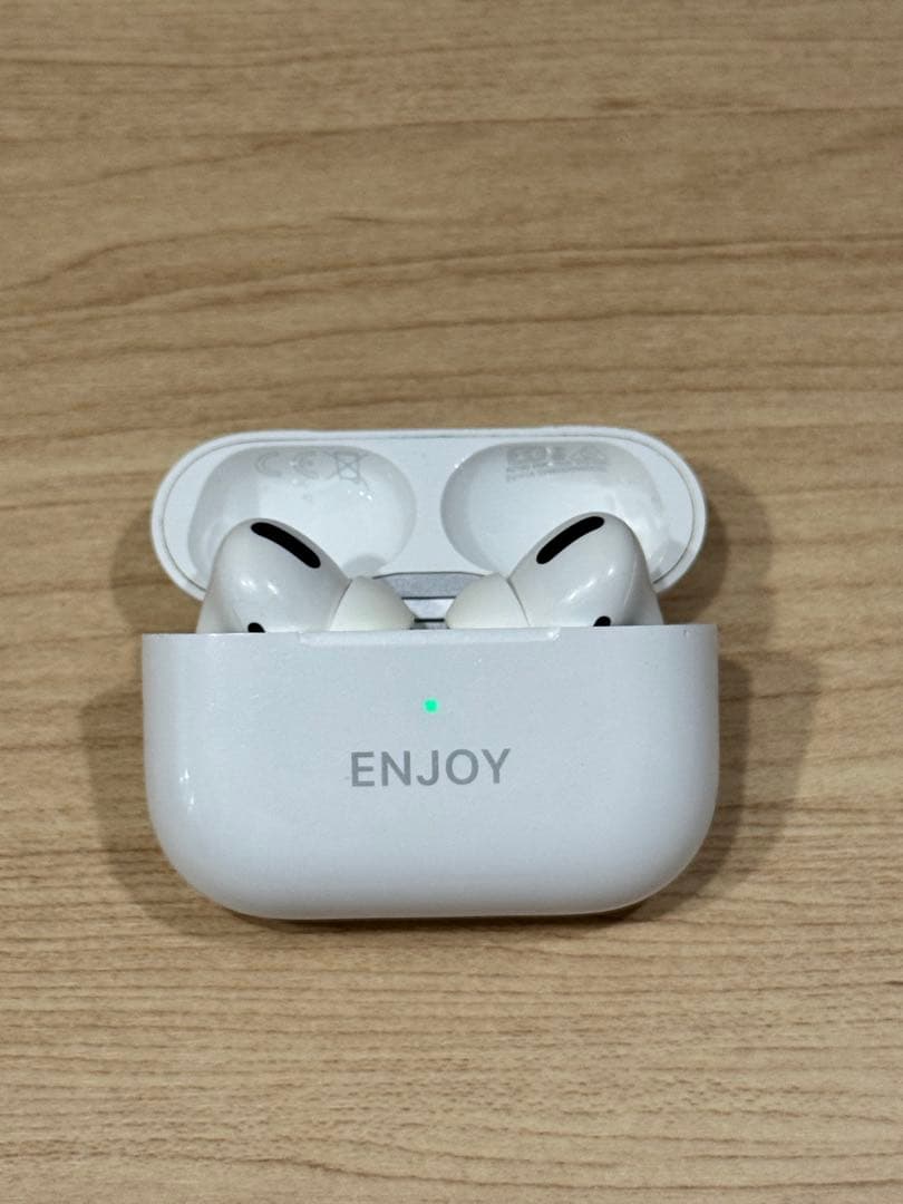 AirPods Pro本体 充電ケース付き ホワイト
