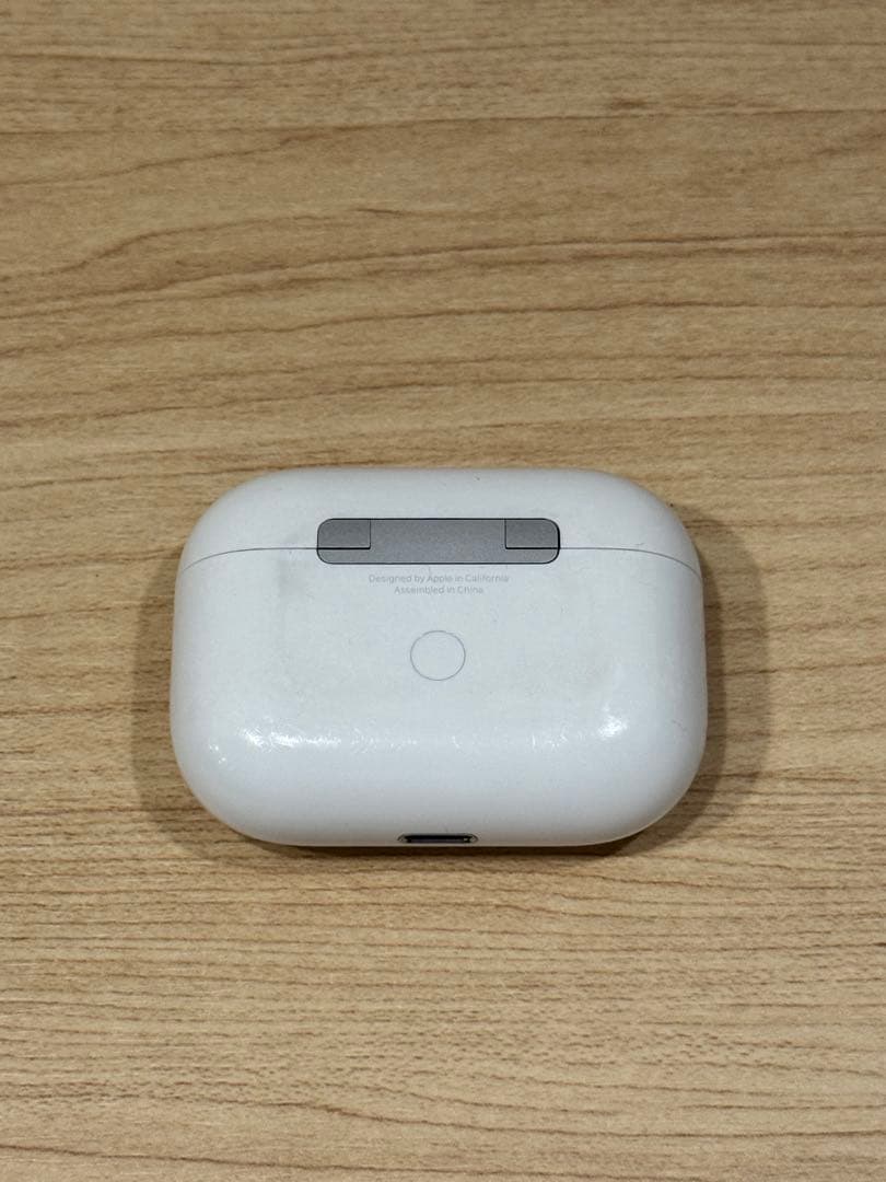 AirPods Pro本体 充電ケース付き ホワイト