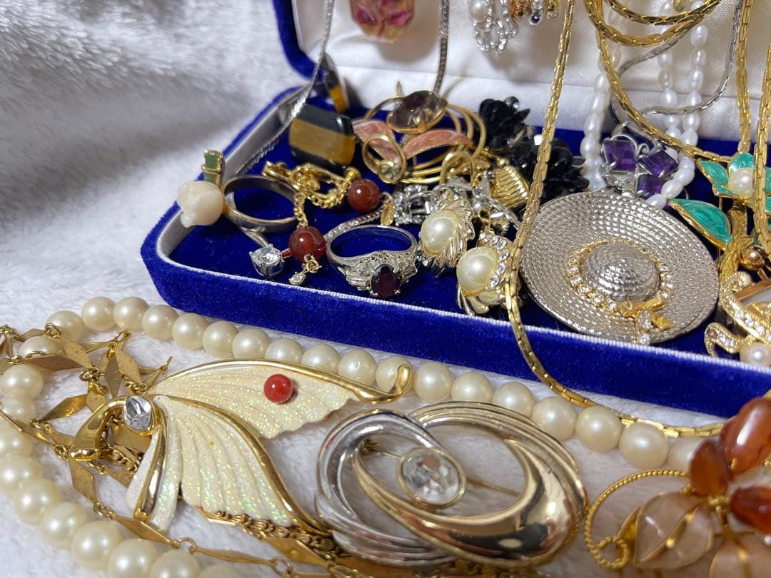 遺品整理 アクセサリー 大量 まとめ ヴィンテージ レトロ