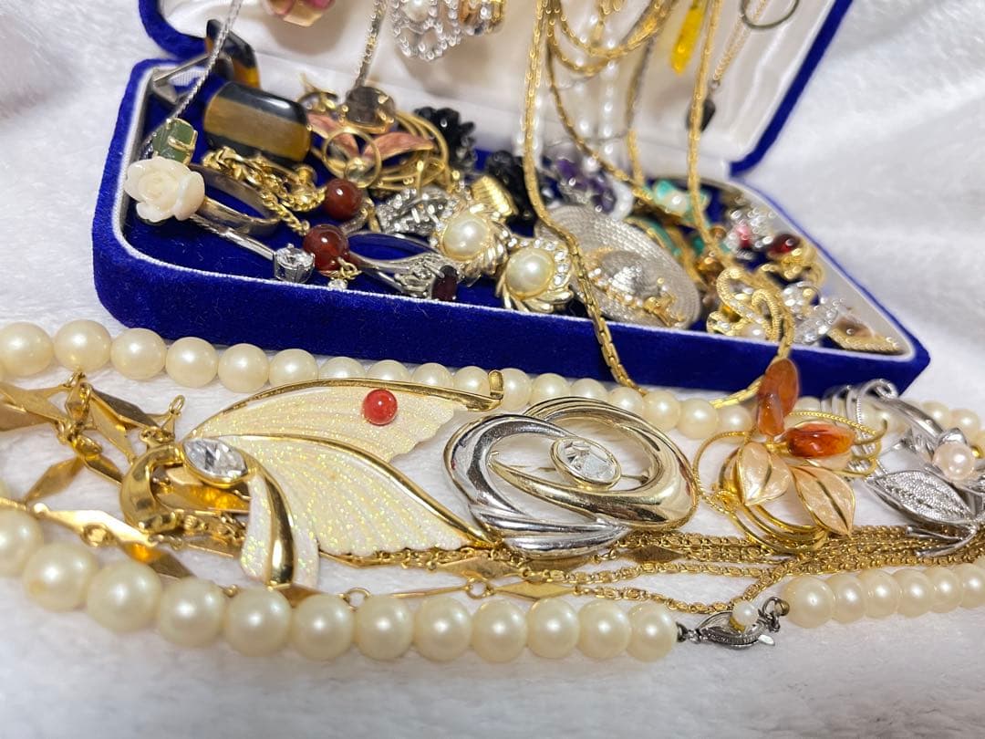 遺品整理 アクセサリー 大量 まとめ ヴィンテージ レトロ