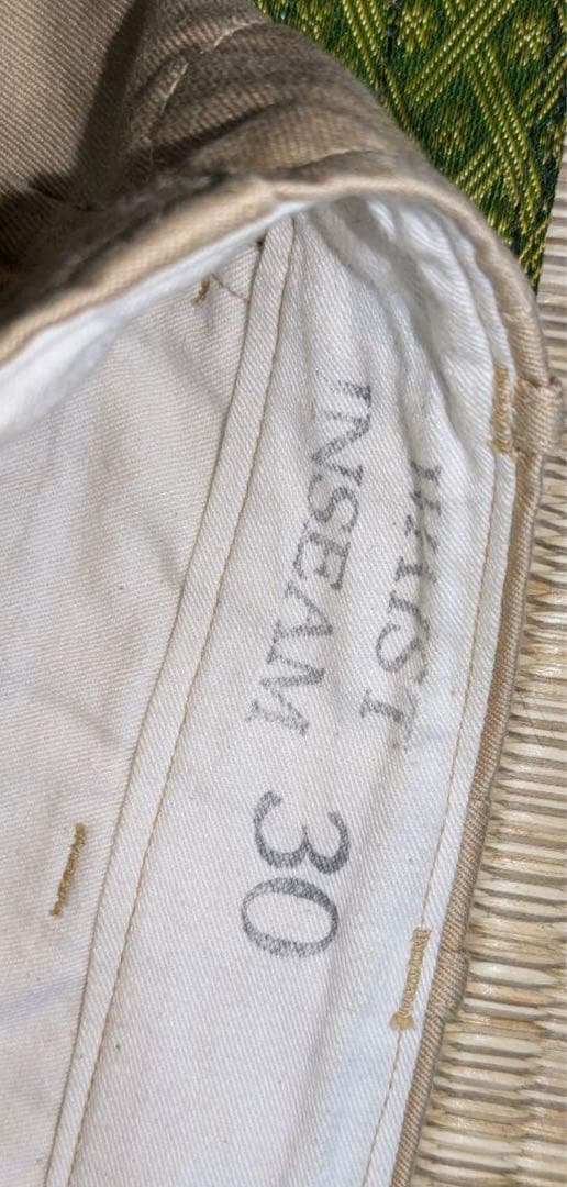 アットラスト チノパン30 ベージュ ブッチャープロダクツ