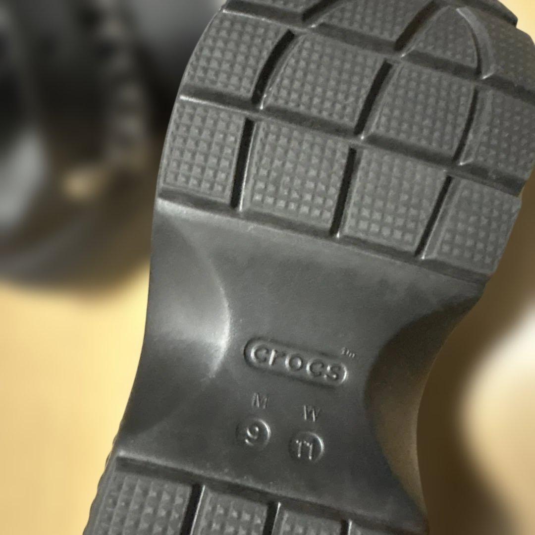 Crocs ストンプ エンベリッシュド クロッグ　ブラック クロッグサンダル