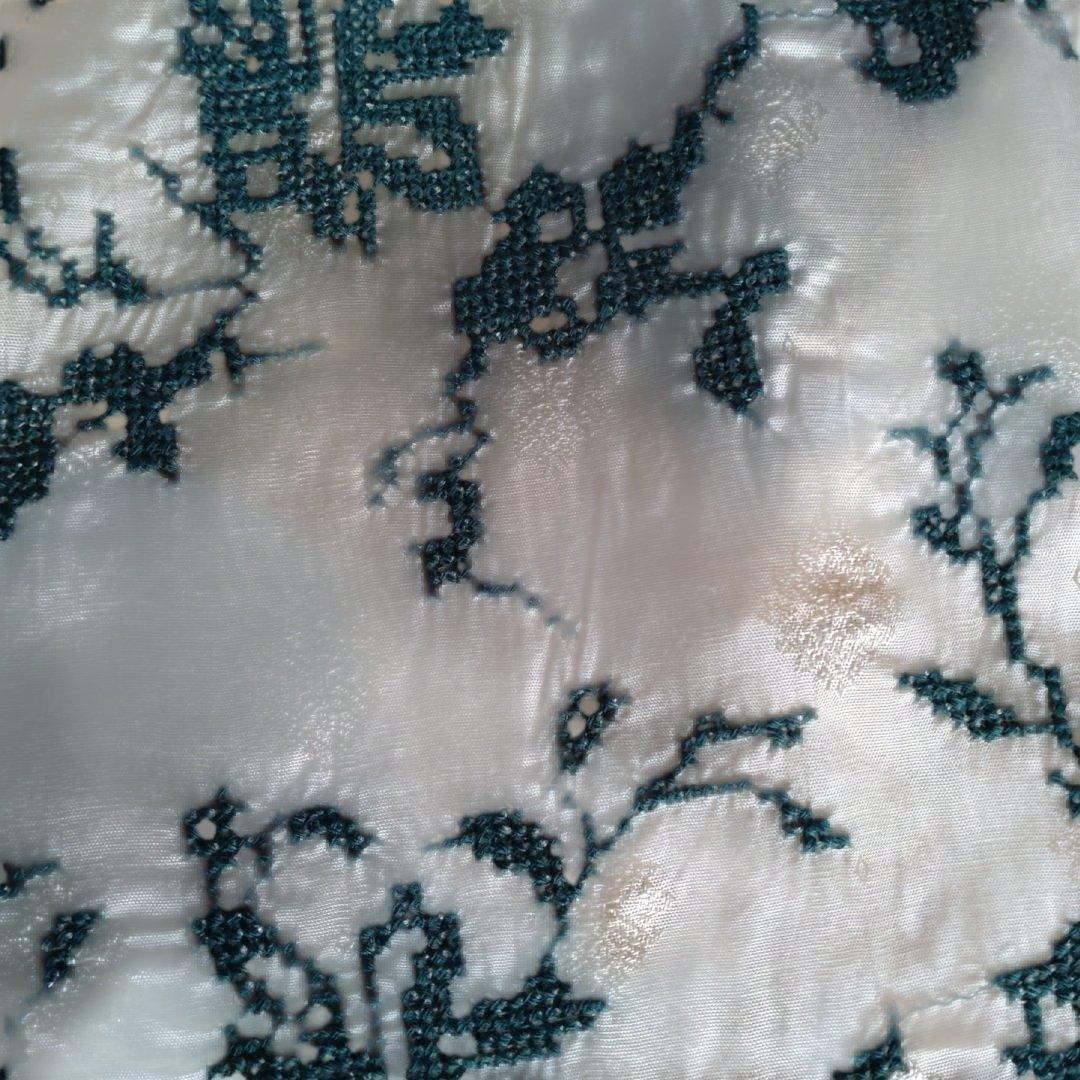 Sara mallika カジュアルパンツ