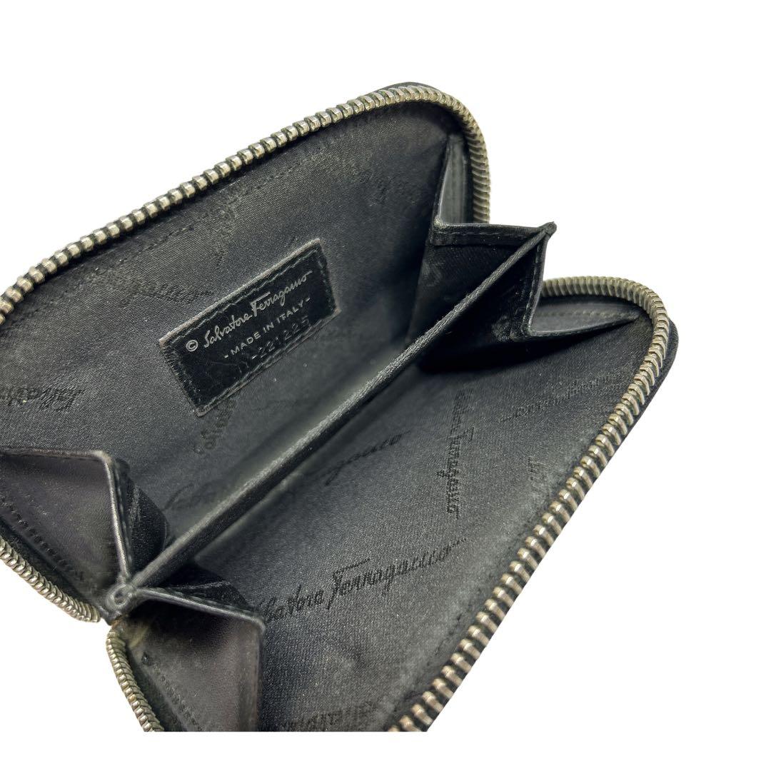 SalvatoreFerragamo ケース 黒 カードケース ガンチーニ